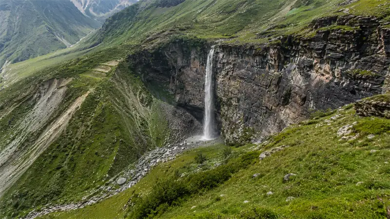 Why Miyar Valley is called the “Yosemite of India”