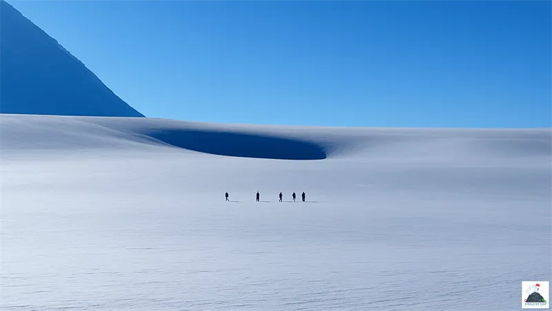 Panpatia Snowfield: A Long Glacial Traverse Trek in India