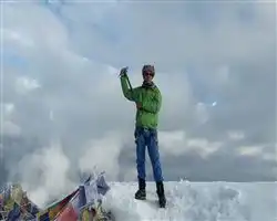 Kang Yatse 2 Expedition – kangyatse2 summitpic 1 | Himalayan High