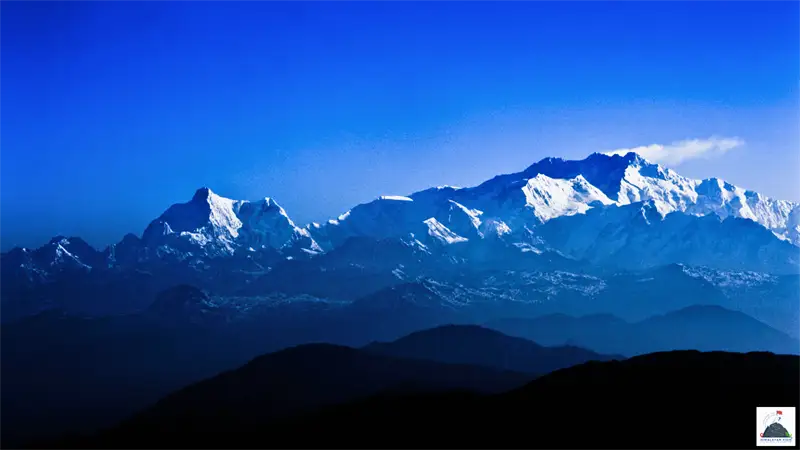 The Definitive Sandakphu Phalut Itinerary: Why We Choose the Classic Route