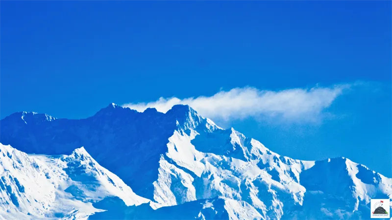 6 Reasons Why the Phoktey Dara - Phalut Trek is the Better Choice Over Sandakphu - Phalut Trek