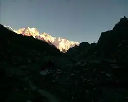 Dzongri La Trek – kanchenjunga at dawn | Himalayan High