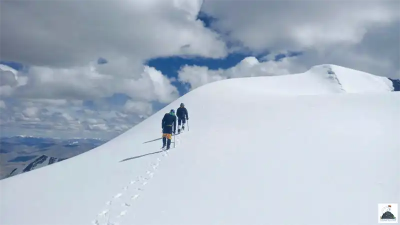 Who Is the Kang Yatse 1 Expedition Meant For?