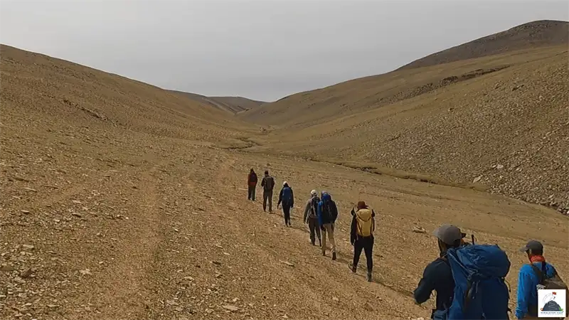 What Makes This Trek Hard: Altitude, Multiple Pass Crossing(6), Wind, and Long Days