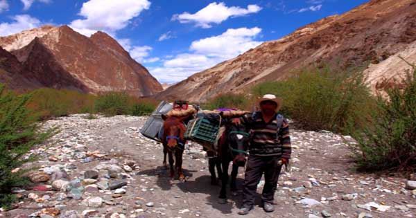 Zalung Karpo La Trek